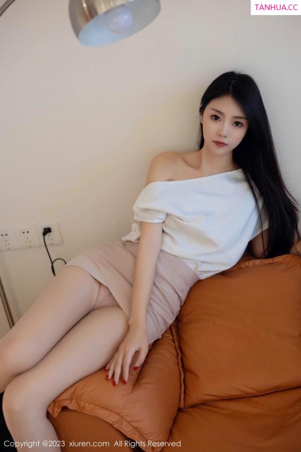 可乐Vicky  [XiuRen]高清写真图 2023.09.28 No.7457 可乐Vicky 美腿丝袜第74张图片